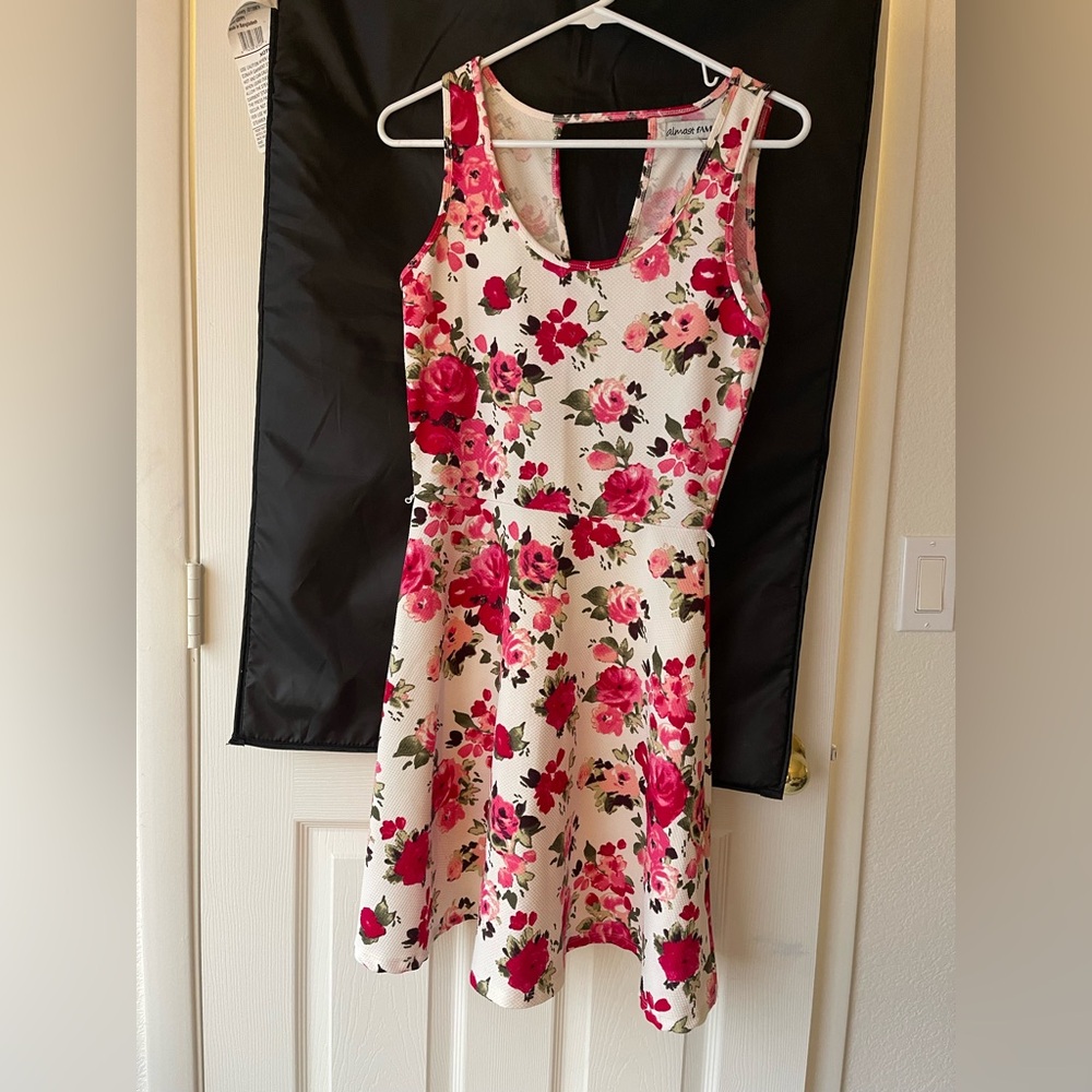 Floral Sleeveless Dress - Pink and White